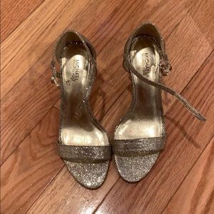 Michael Kors glitter pumps